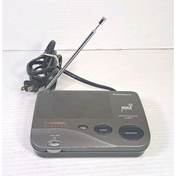 Radio Shack 12-247B 7-Channel Digital NOAA Weather Alert Radio Weatheradio Works - Picture 1 of 5